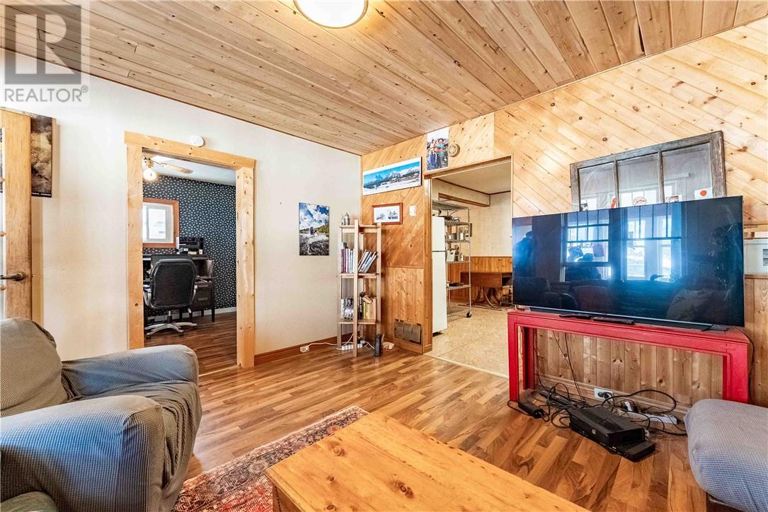 29 Kelly Street, Capreol, Ontario  P0M 1H0 - Photo 11 - 2126164