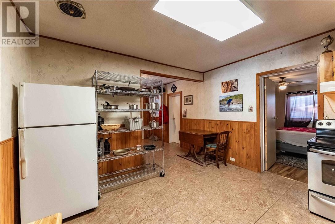 29 Kelly Street, Capreol, Ontario  P0M 1H0 - Photo 9 - 2126164