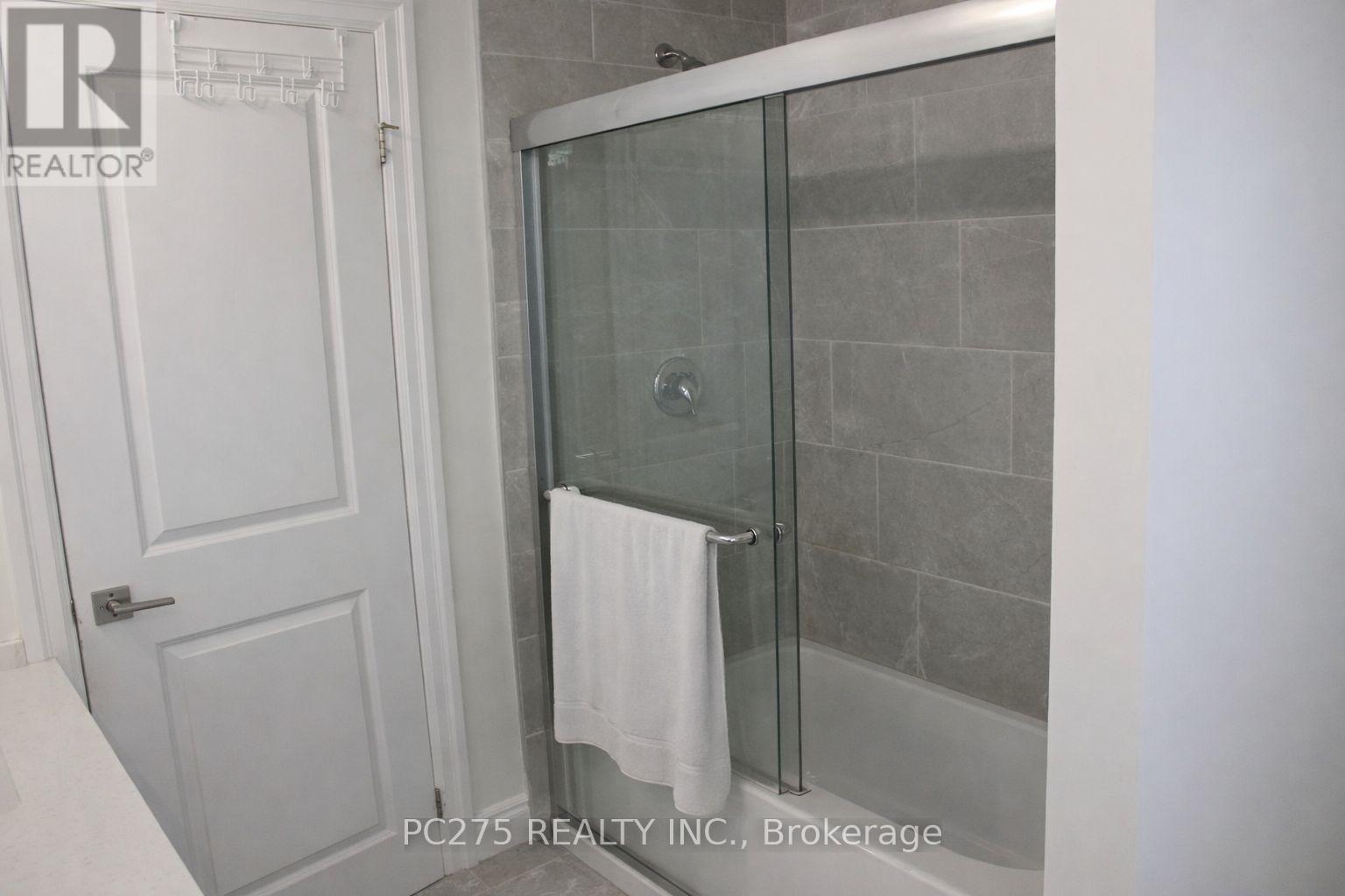 Upper - 2949 Biddulph Street, London South, Ontario  N6L 0A8 - Photo 15 - X12734408