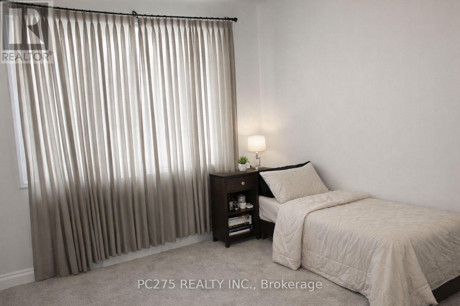 Upper - 2949 Biddulph Street, London South, Ontario  N6L 0A8 - Photo 19 - X12734408