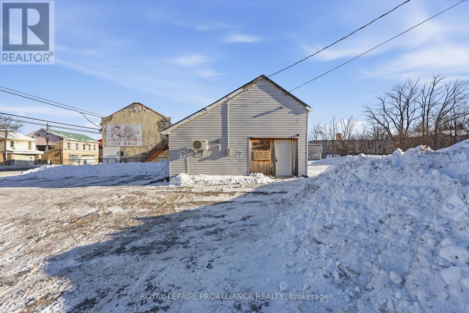 93 Station Street, Belleville, Ontario  K8N 2S8 - Photo 6 - X12735164