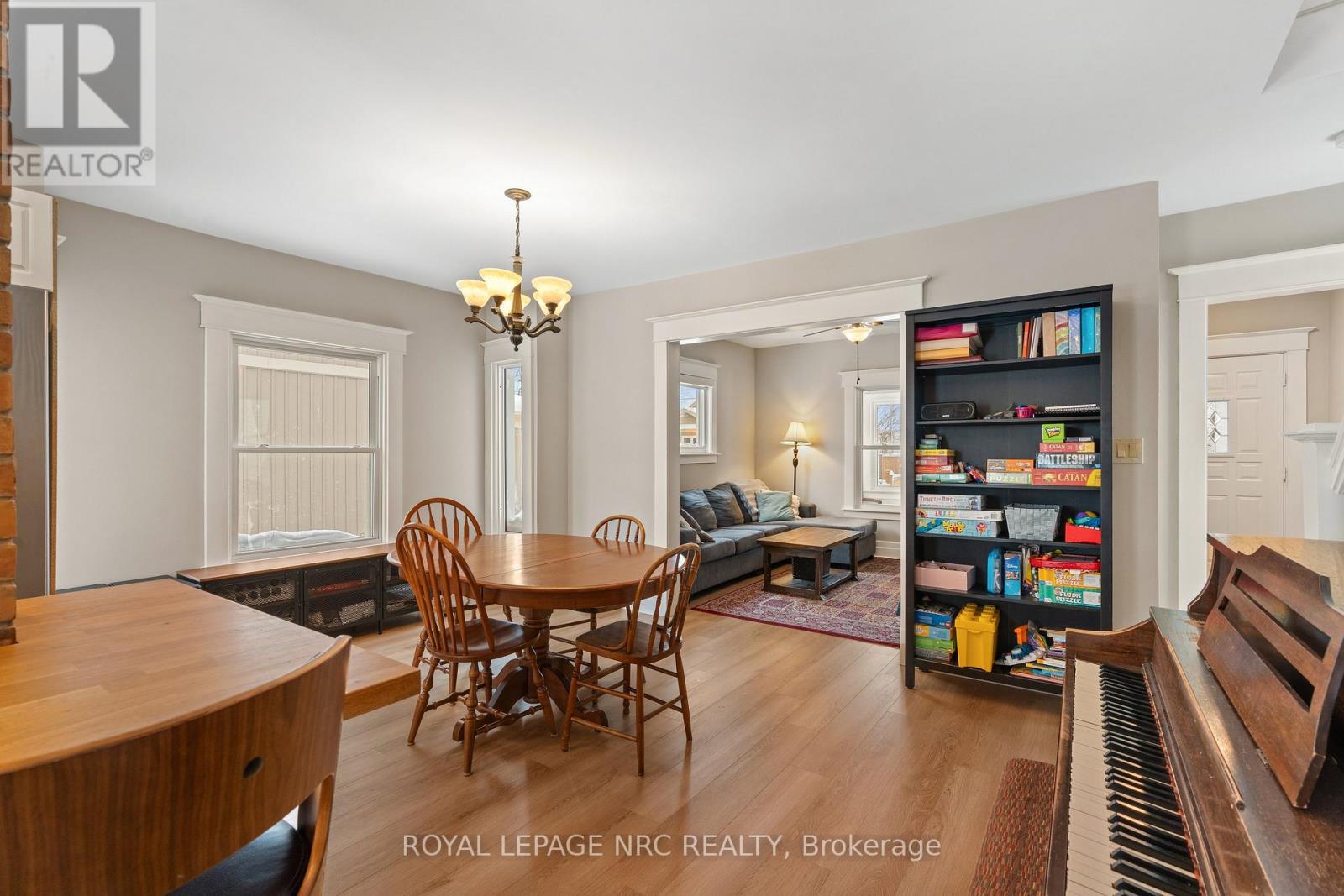 76 Henry Street, St. Catharines, Ontario  L2R 5V2 - Photo 11 - X12735258