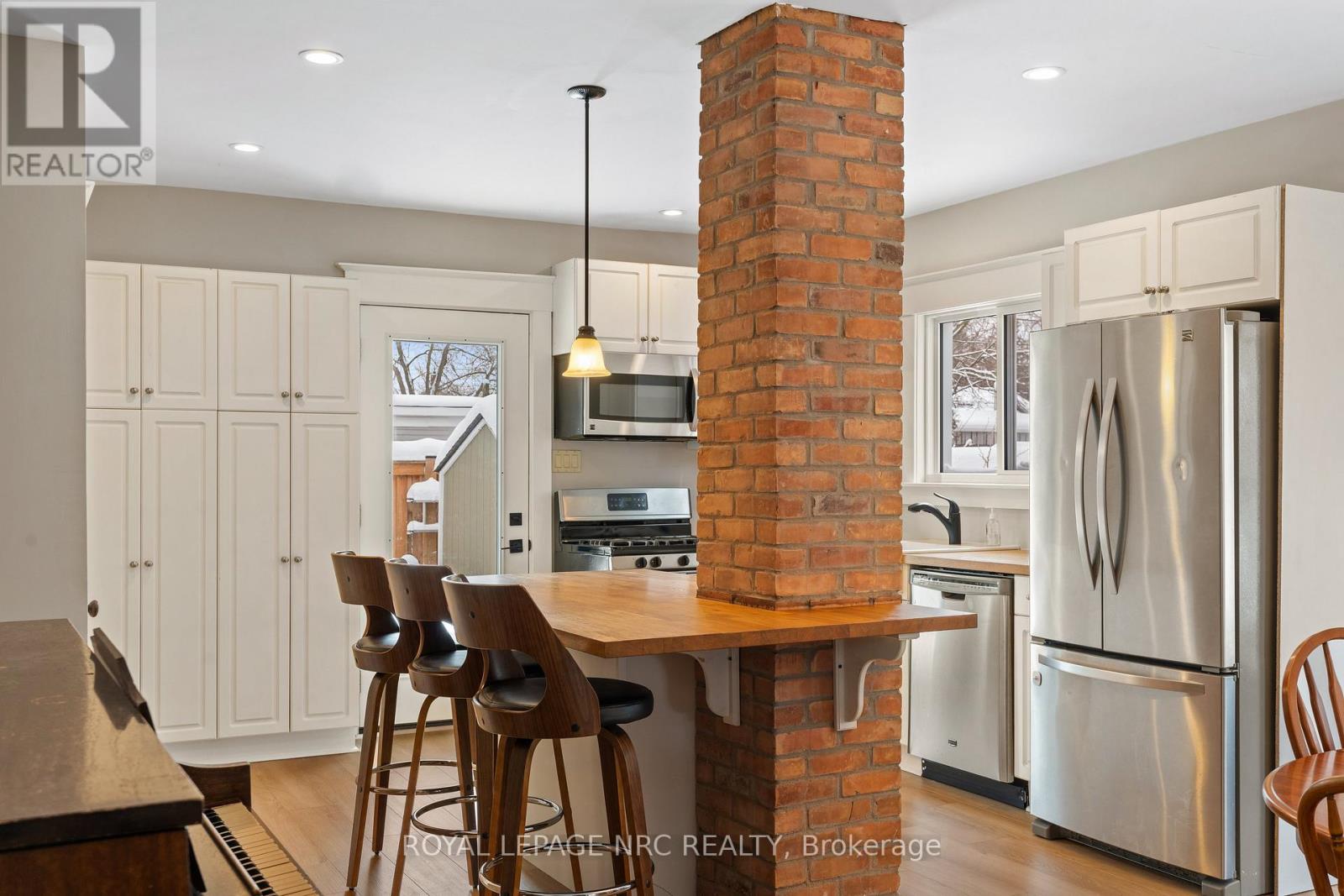 76 Henry Street, St. Catharines, Ontario  L2R 5V2 - Photo 14 - X12735258