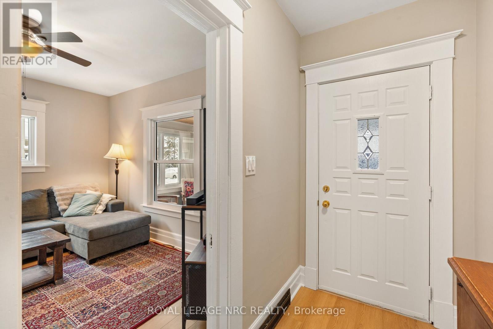 76 Henry Street, St. Catharines, Ontario  L2R 5V2 - Photo 7 - X12735258