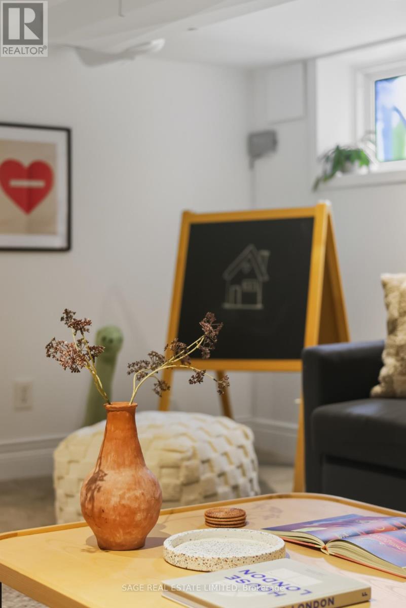 193 Gainsborough Road, Toronto, Ontario  M4L 3C5 - Photo 40 - E12731608