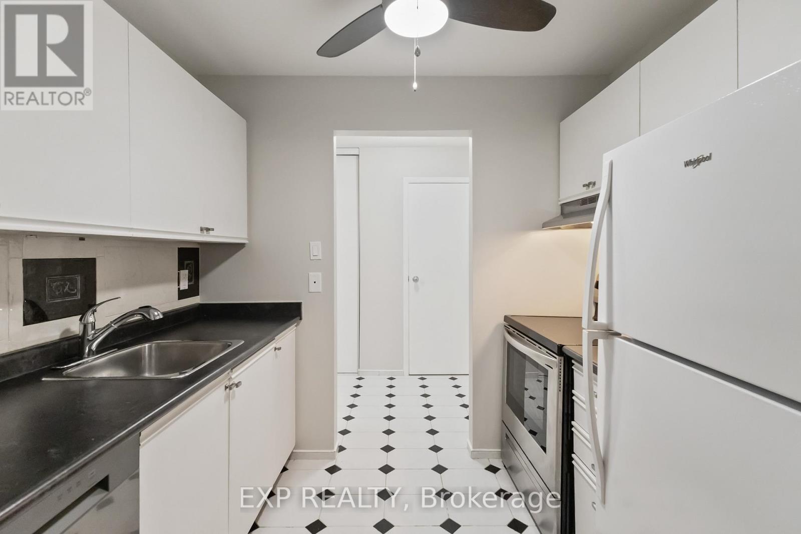 111 - 725 Deveron Crescent N, London South, Ontario  N5Z 4X3 - Photo 11 - X12640468