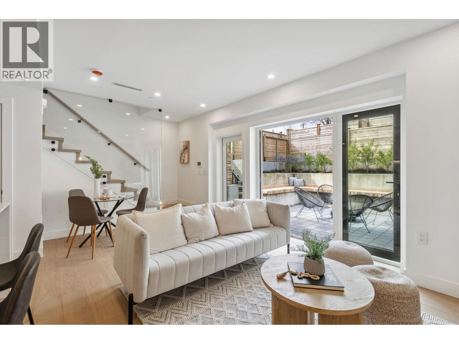 3383 Victoria Drive, Vancouver, British Columbia  V5N 4M3 - Photo 4 - R3084044