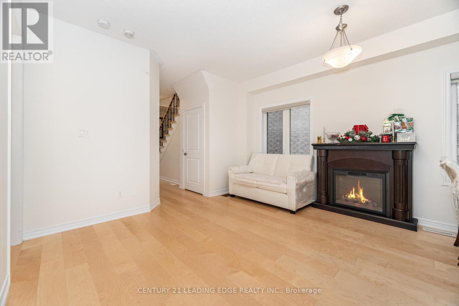 301 Ridley Crescent, Southgate, Ontario  N0C 1B0 - Photo 6 - X12695154