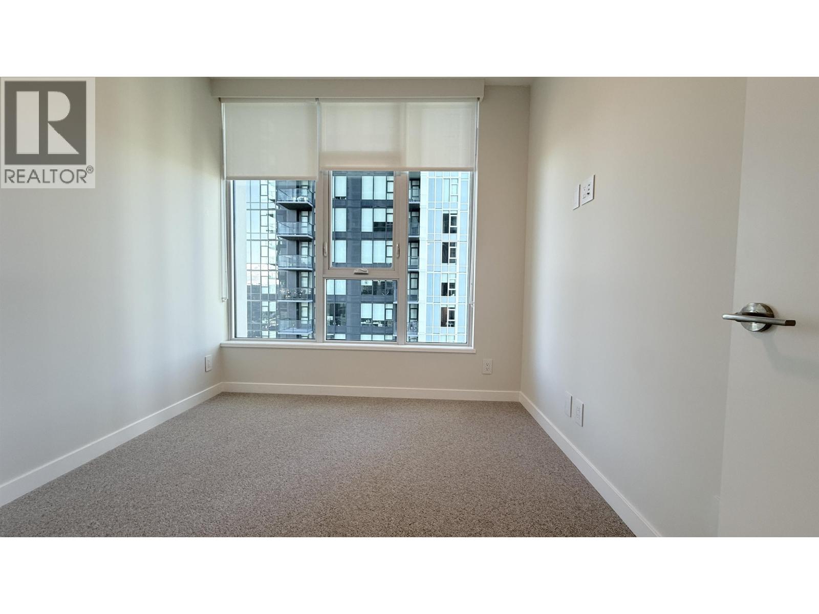 2186 Gilmore Avenue, Burnaby, British Columbia  V5C 0N7 - Photo 7 - R3084046