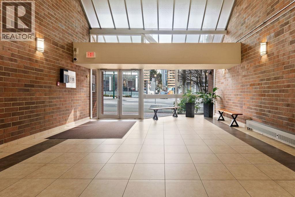 506 950 Drake Street, Vancouver, British Columbia  V6Z 2B9 - Photo 2 - R3084047