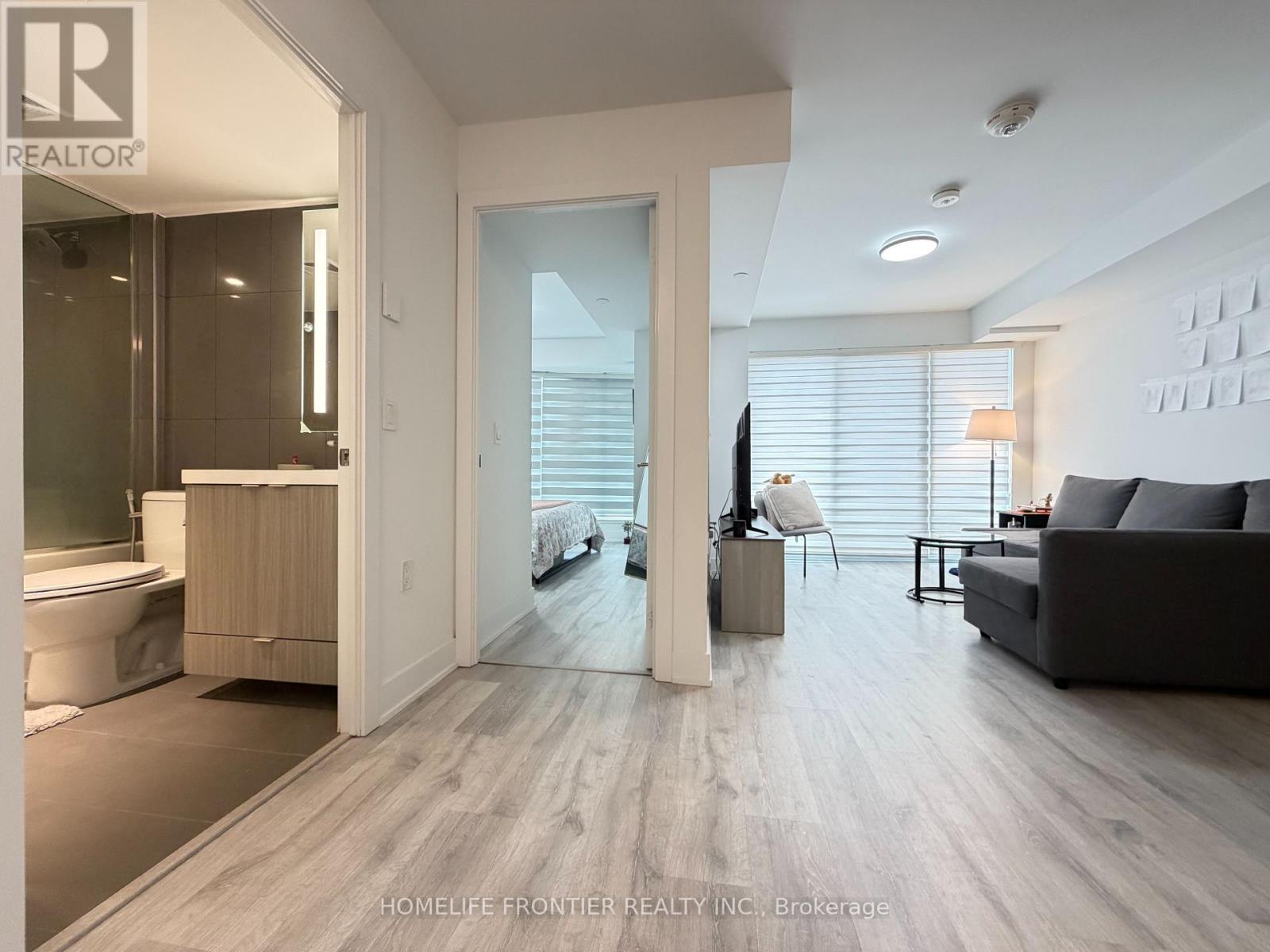 2219 - 585 Bloor Street E, Toronto, Ontario  M4W 0B3 - Photo 13 - C12735176