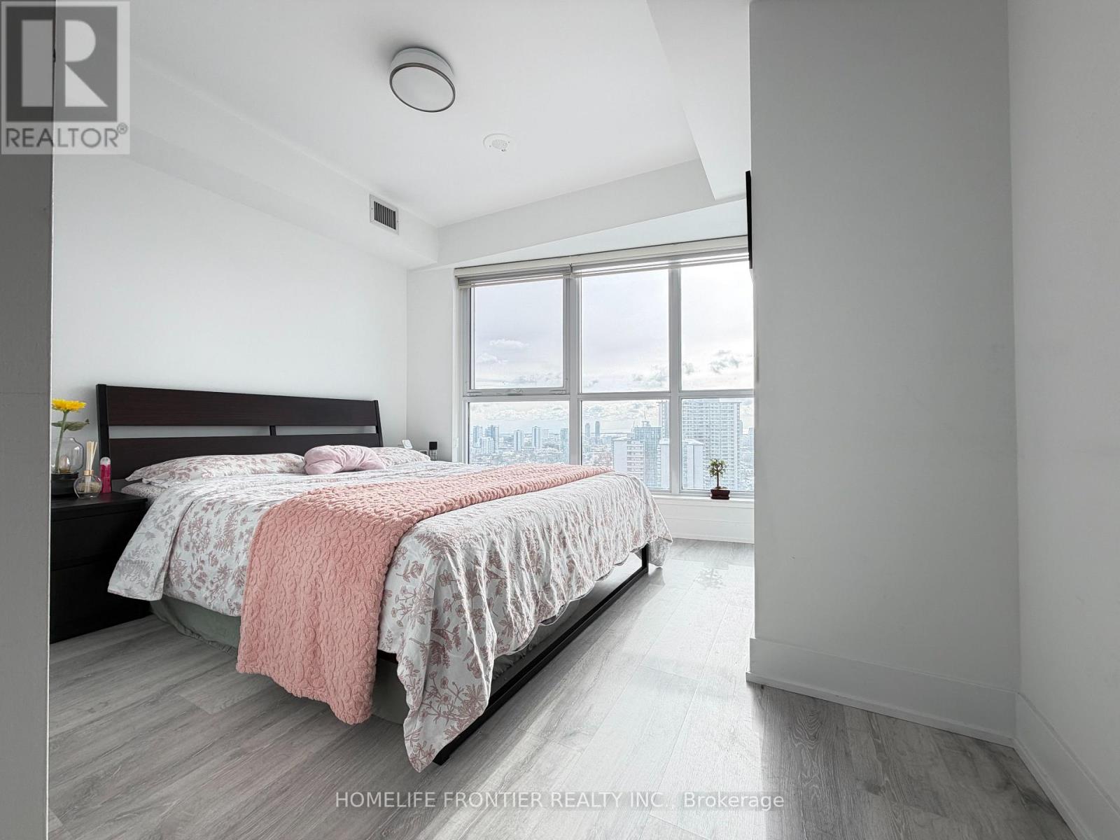 2219 - 585 Bloor Street E, Toronto, Ontario  M4W 0B3 - Photo 18 - C12735176