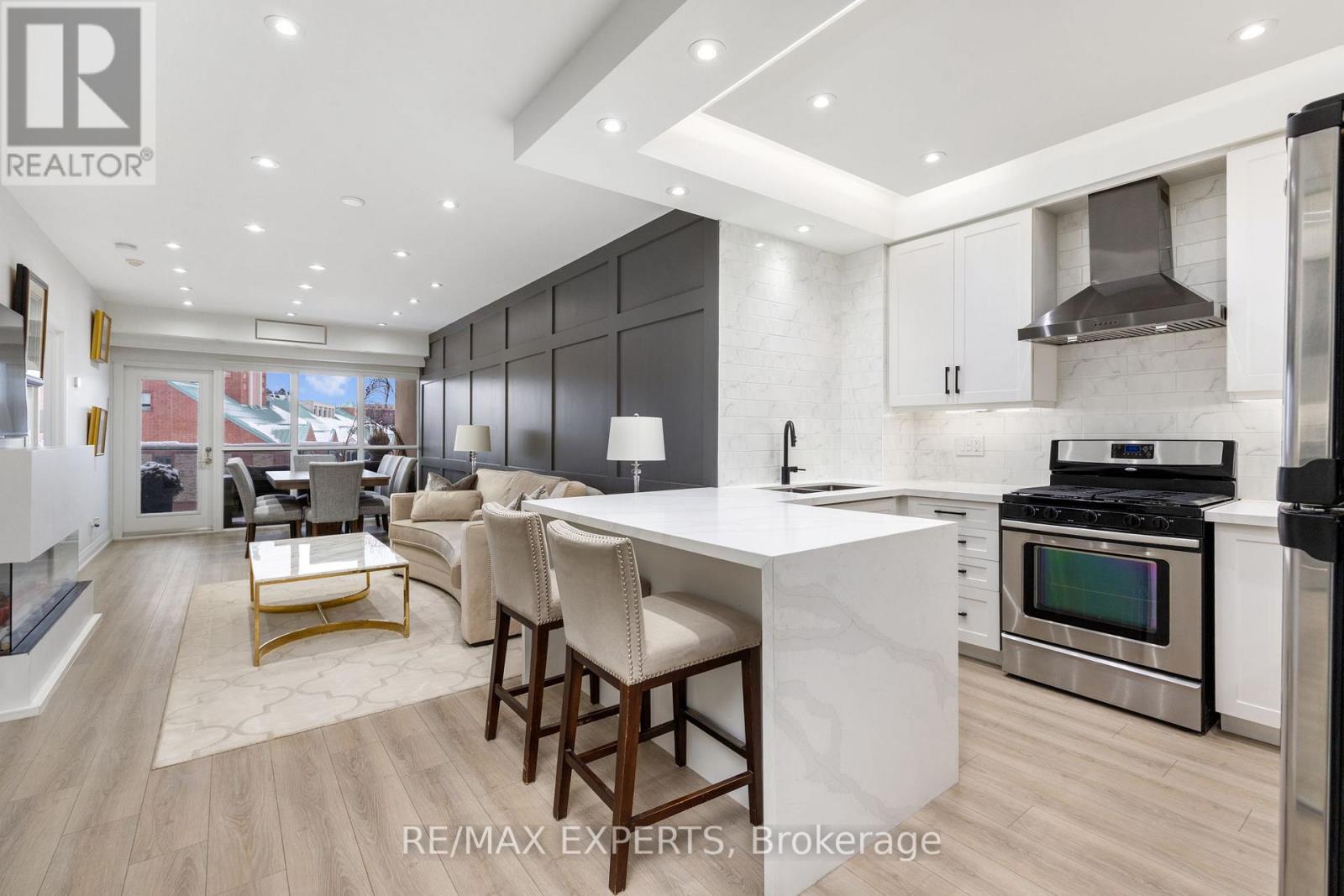 418 - 83 Woodbridge Avenue, Vaughan, Ontario  L4L 2S6 - Photo 1 - N12735178