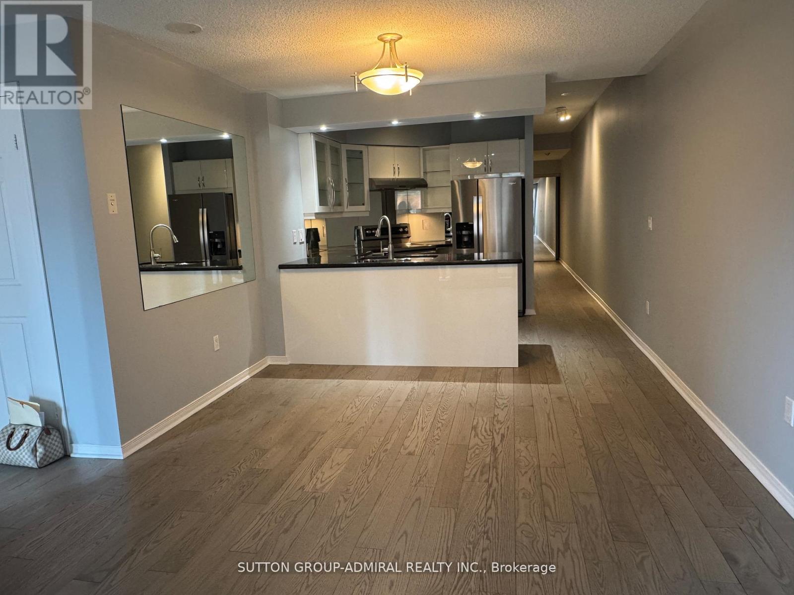 905 - 909 Bay Street, Toronto, Ontario  M5S 3G2 - Photo 6 - C12421177