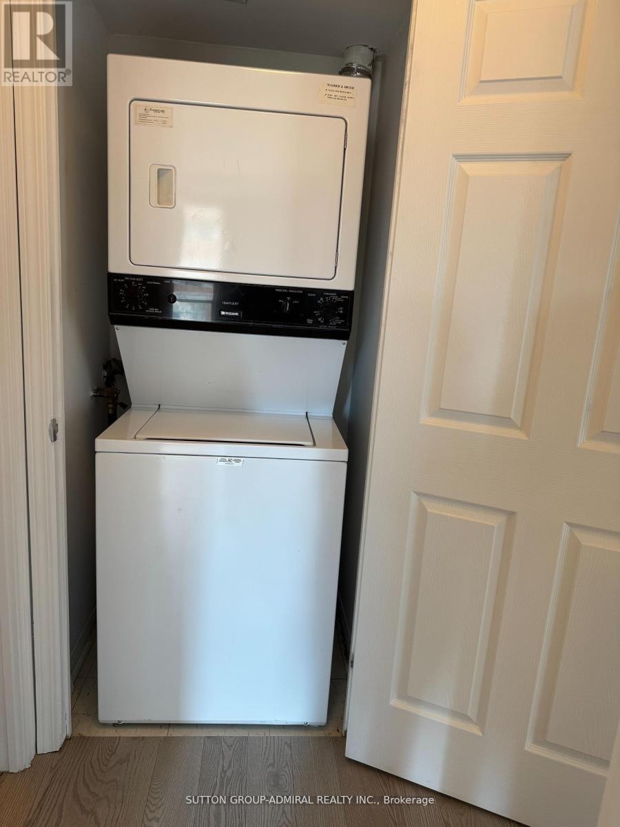 905 - 909 Bay Street, Toronto, Ontario  M5S 3G2 - Photo 13 - C12421177