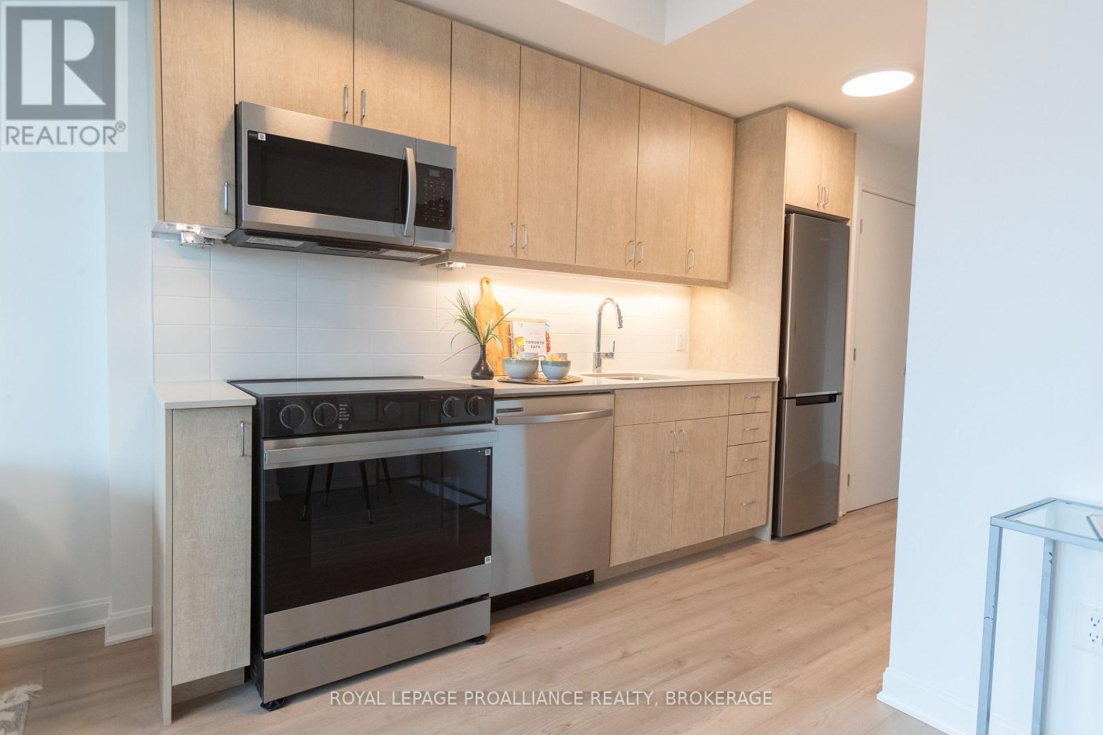 716 - 223 Princess Street, Kingston, Ontario  K7L 1B3 - Photo 8 - X12732214