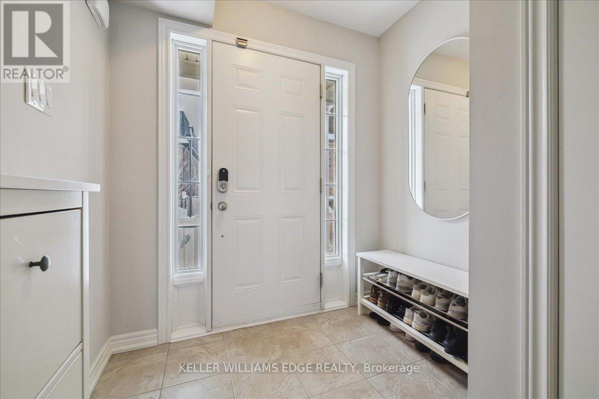 15 - 2220 Queensway Drive, Burlington, Ontario  L7R 0E7 - Photo 5 - W12735140