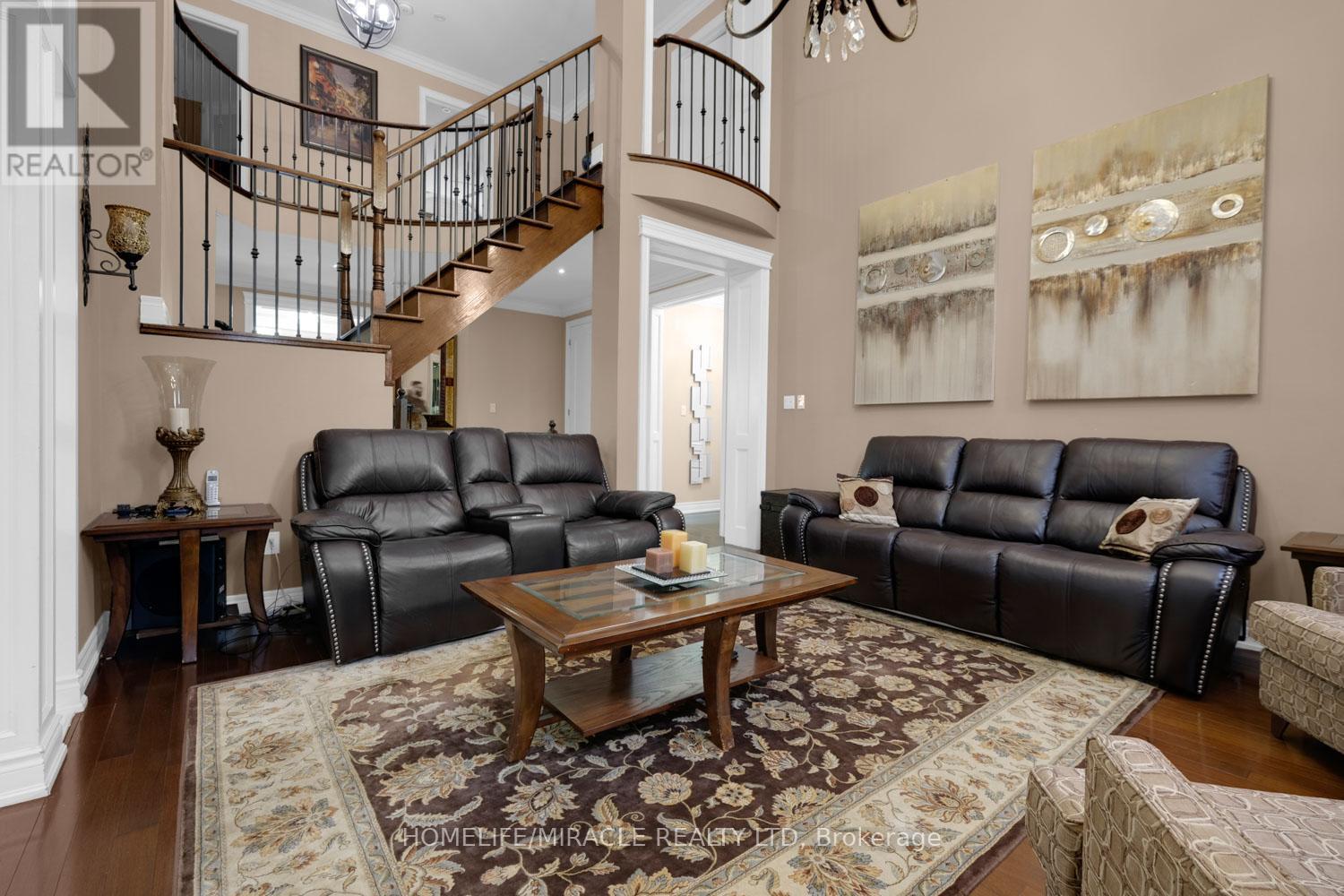 81 Royal West Drive, Brampton, Ontario  L6X 0Z8 - Photo 10 - W12735160