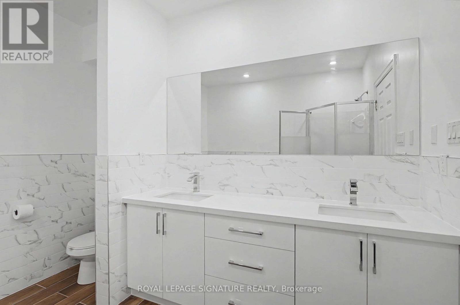 Upper - 57 Wendell Avenue, Toronto, Ontario  M9N 3K8 - Photo 17 - W12735162