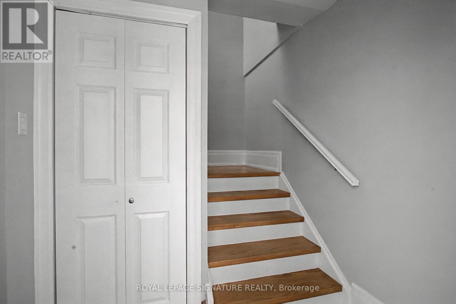 Upper - 57 Wendell Avenue, Toronto, Ontario  M9N 3K8 - Photo 3 - W12735162