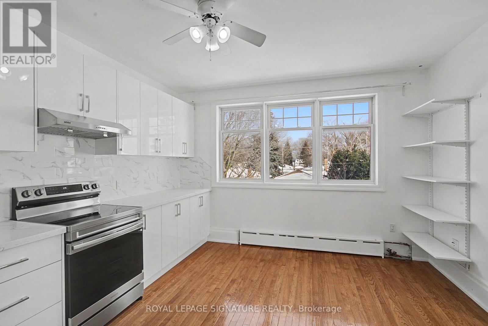 Upper - 57 Wendell Avenue, Toronto, Ontario  M9N 3K8 - Photo 5 - W12735162