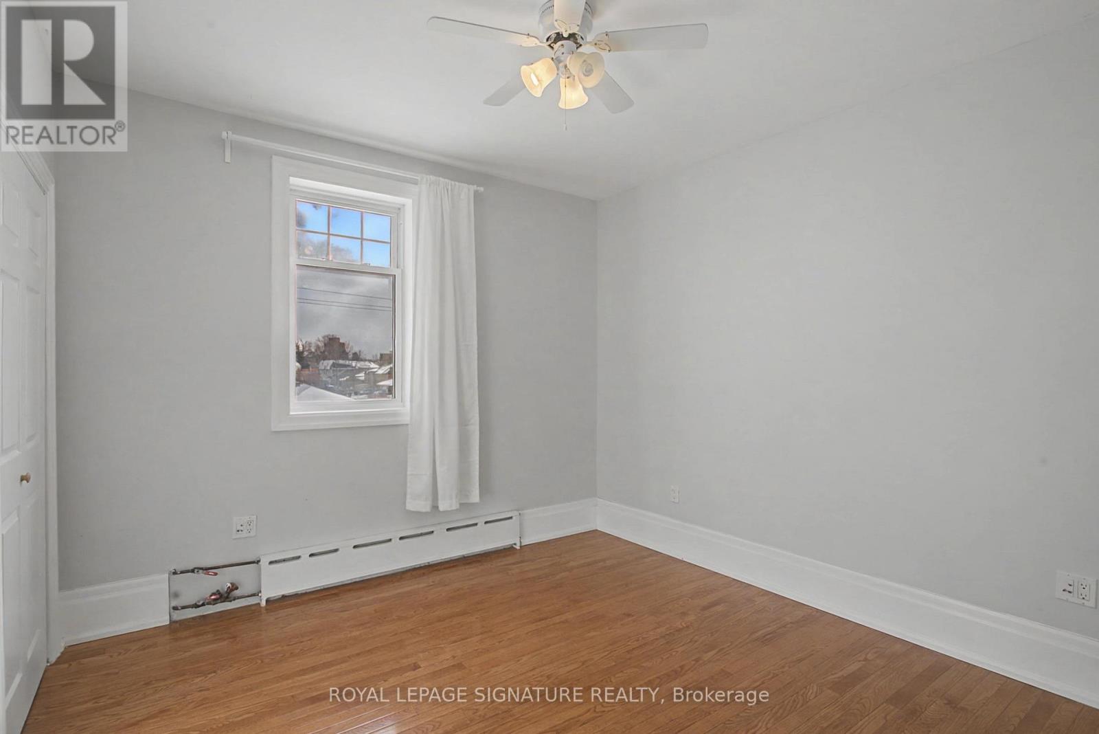 Upper - 57 Wendell Avenue, Toronto, Ontario  M9N 3K8 - Photo 8 - W12735162