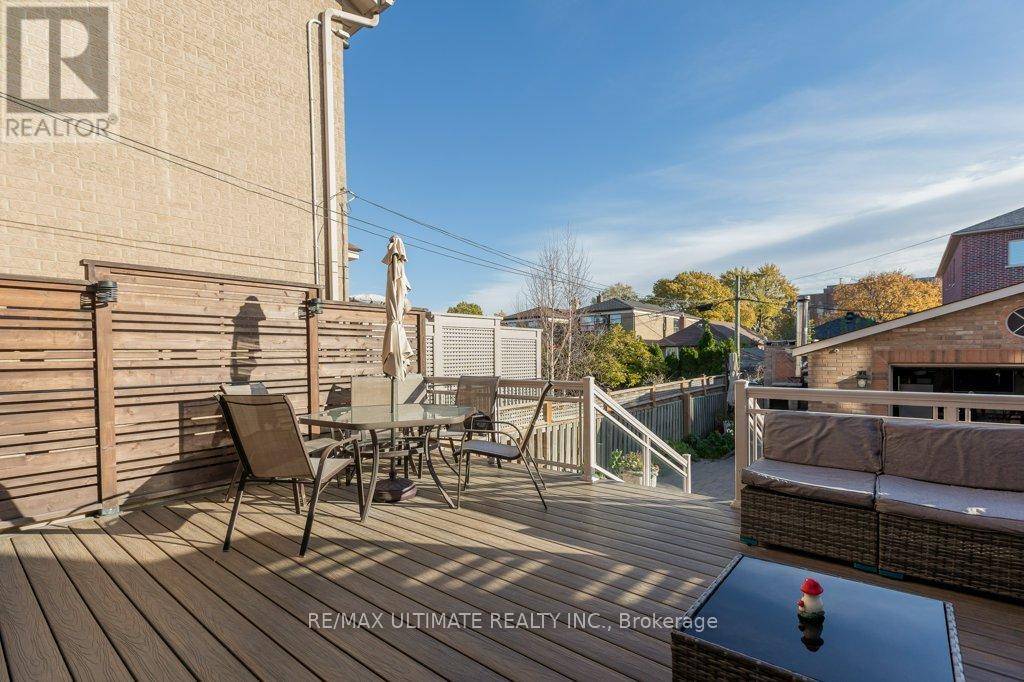 21 Thornton Avenue, Toronto, Ontario  M6E 2E3 - Photo 44 - W12735166