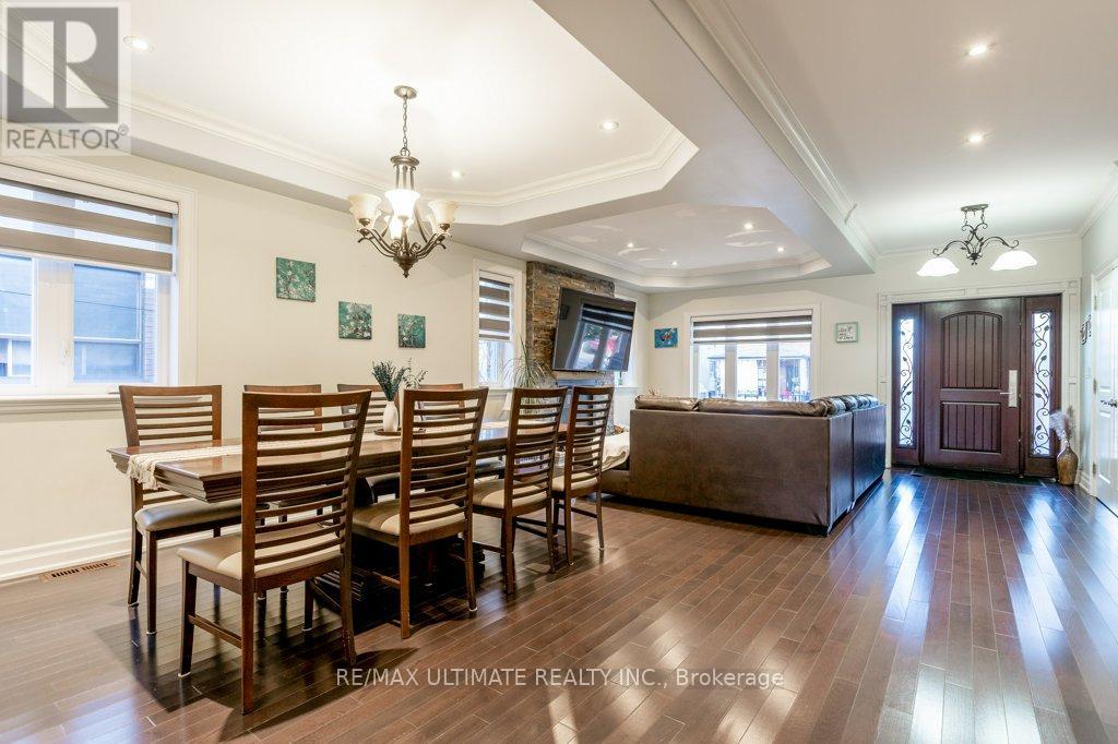 21 Thornton Avenue, Toronto, Ontario  M6E 2E3 - Photo 9 - W12735166