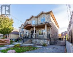 21 THORNTON AVENUE, Toronto, Ontario