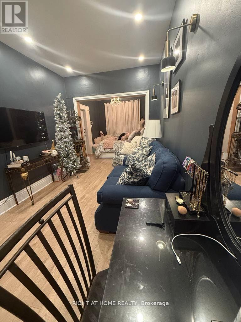 1054 Dufferin Street, Toronto, Ontario  M6H 4B6 - Photo 2 - W12735202