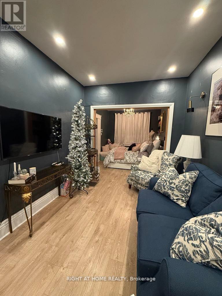 1054 Dufferin Street, Toronto, Ontario  M6H 4B6 - Photo 3 - W12735202