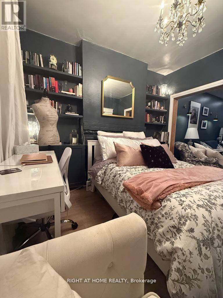 1054 Dufferin Street, Toronto, Ontario  M6H 4B6 - Photo 5 - W12735202