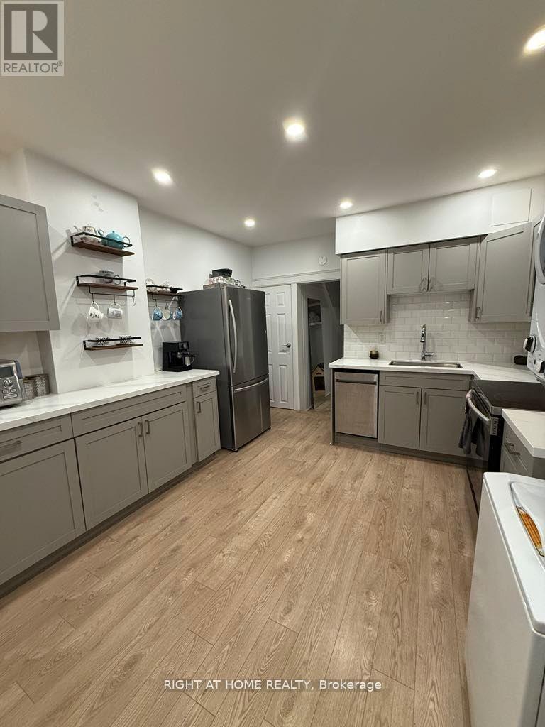 1054 Dufferin Street, Toronto, Ontario  M6H 4B6 - Photo 7 - W12735202