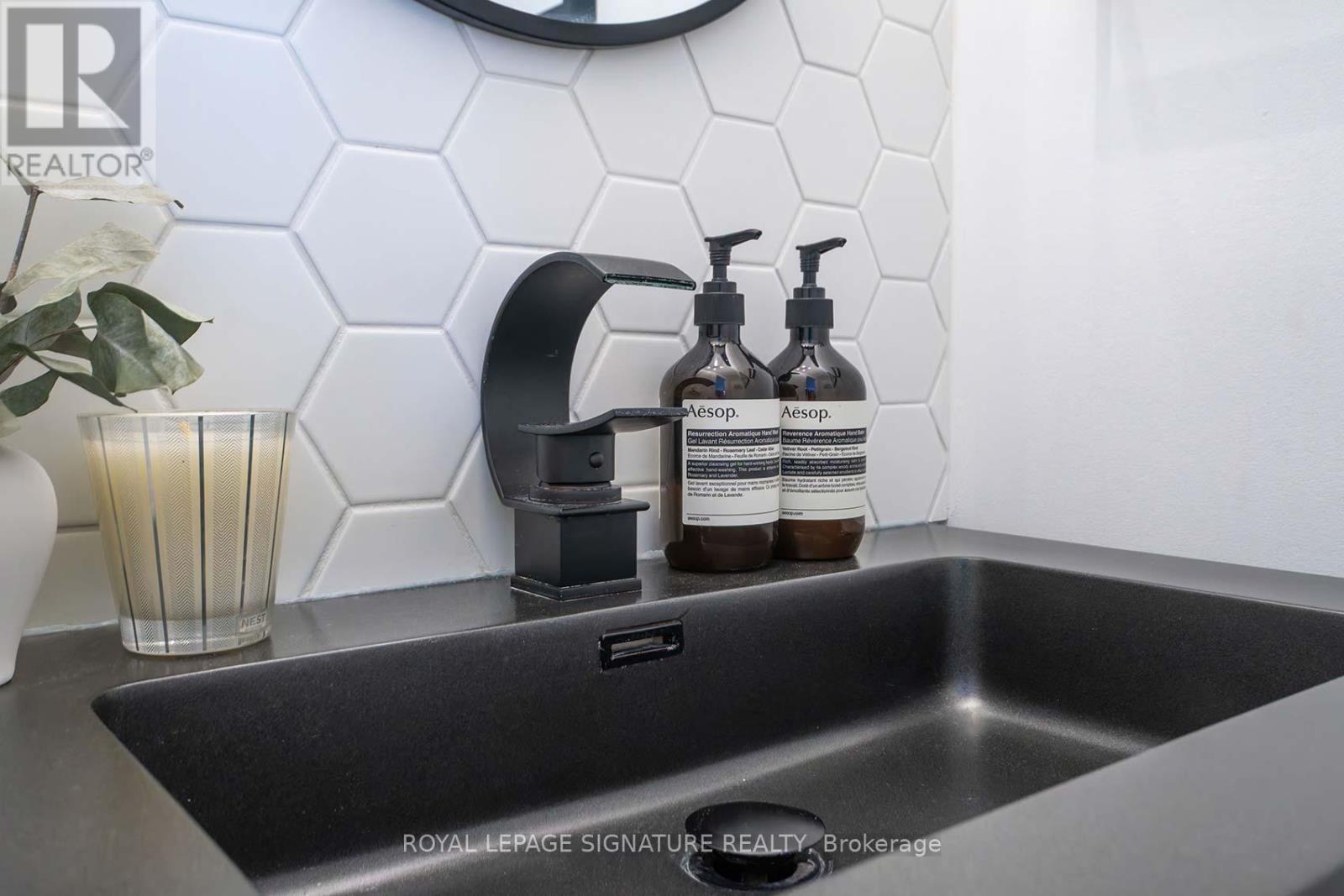 1149 Beachcomber Road, Mississauga, Ontario  L5G 0B4 - Photo 18 - W12735228