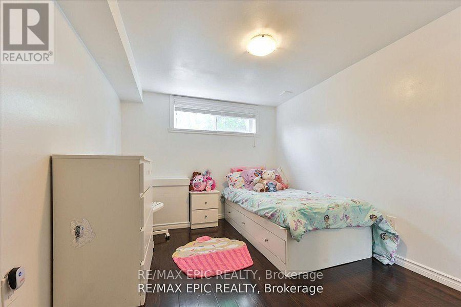 Lower - 2683 Truscott Drive, Mississauga, Ontario  L5J 2B6 - Photo 10 - W12735248