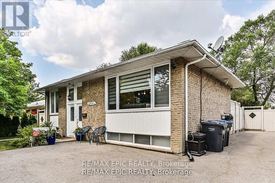 Lower - 2683 Truscott Drive, Mississauga, Ontario  L5J 2B6 - Photo 2 - W12735248