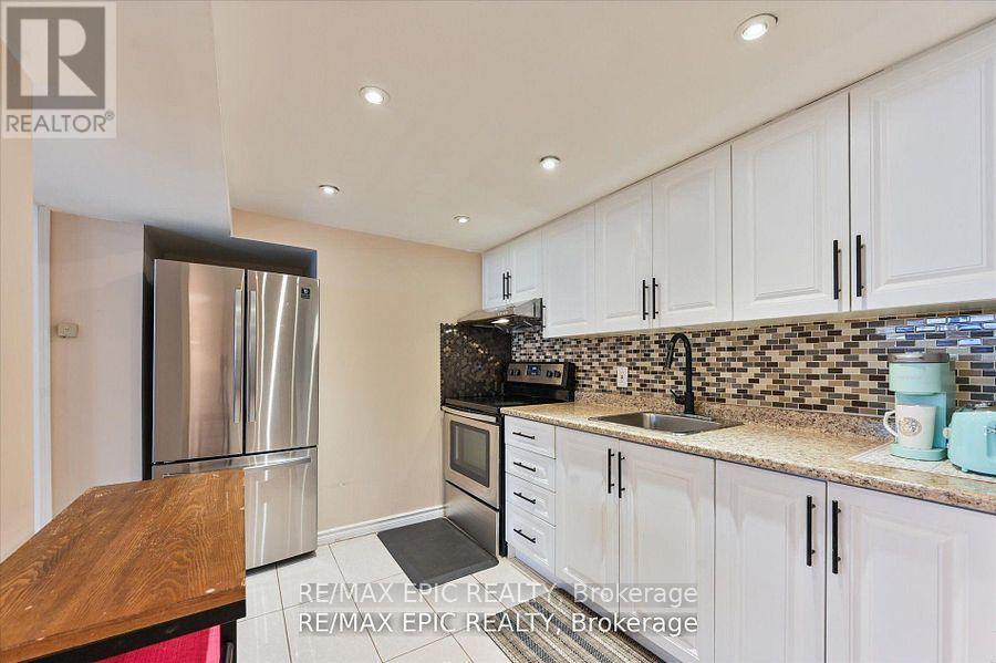 Lower - 2683 Truscott Drive, Mississauga, Ontario  L5J 2B6 - Photo 7 - W12735248