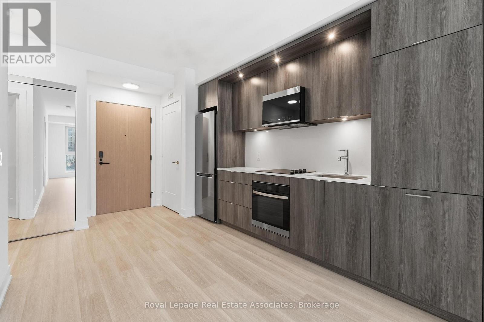 313 - 25 Cordova Avenue, Toronto, Ontario  M9A 0E5 - Photo 4 - W12735266