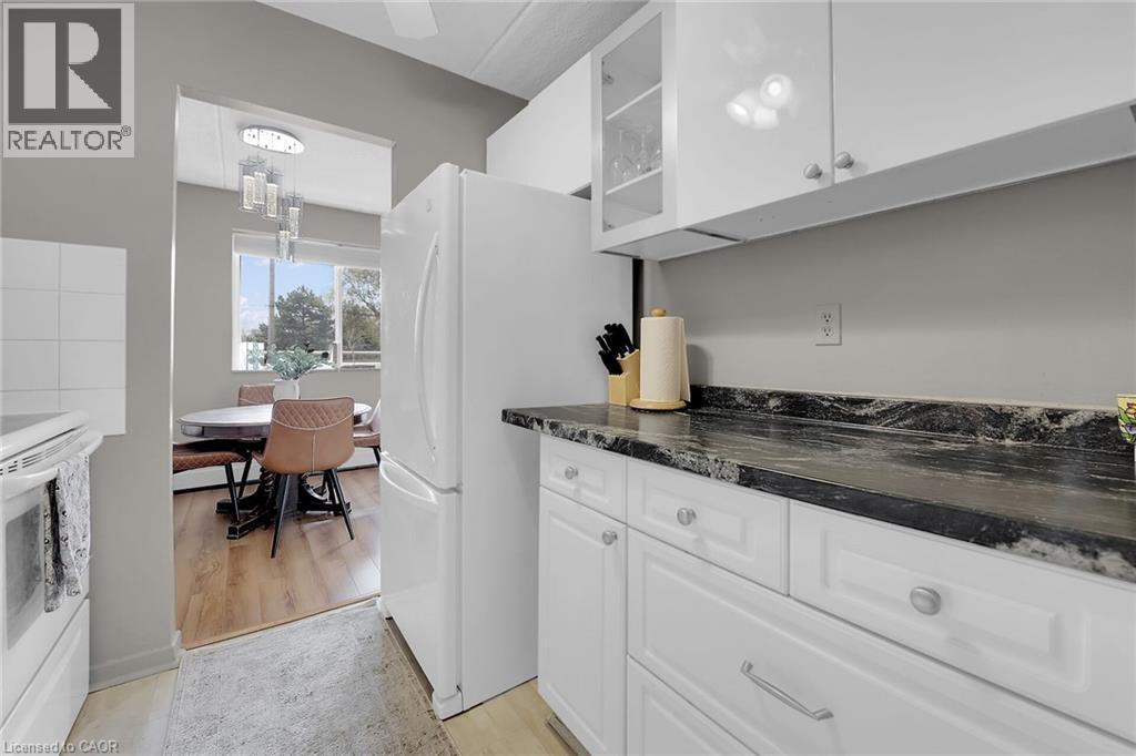 198 Scott Street Unit# 220, St. Catharines, Ontario  L2N 5T3 - Photo 5 - 40792948