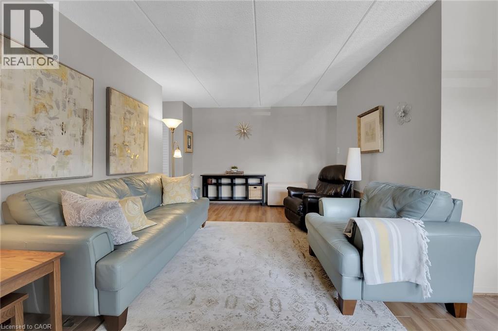 198 SCOTT Street Unit# 220, St. Catharines, Ontario