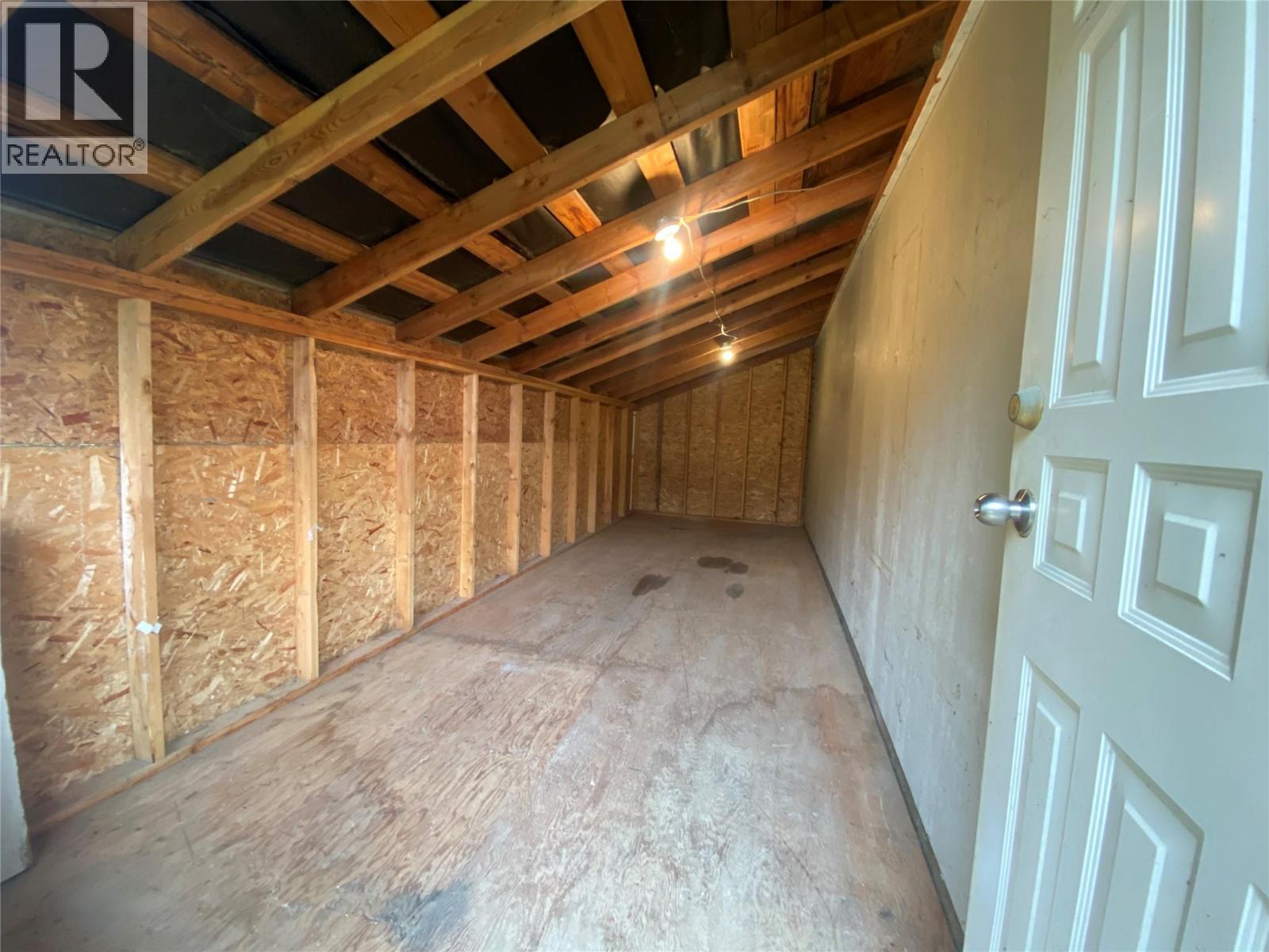 655 Caouette Road, Sorrento, British Columbia  V0E 2W1 - Photo 32 - 10367473