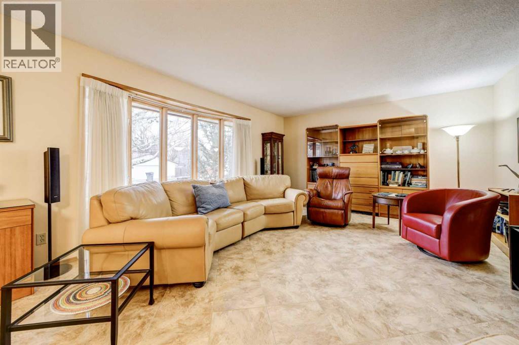 1148 Morden Avenue, Pincher Creek, Alberta  T0K 1W0 - Photo 6 - A2282226