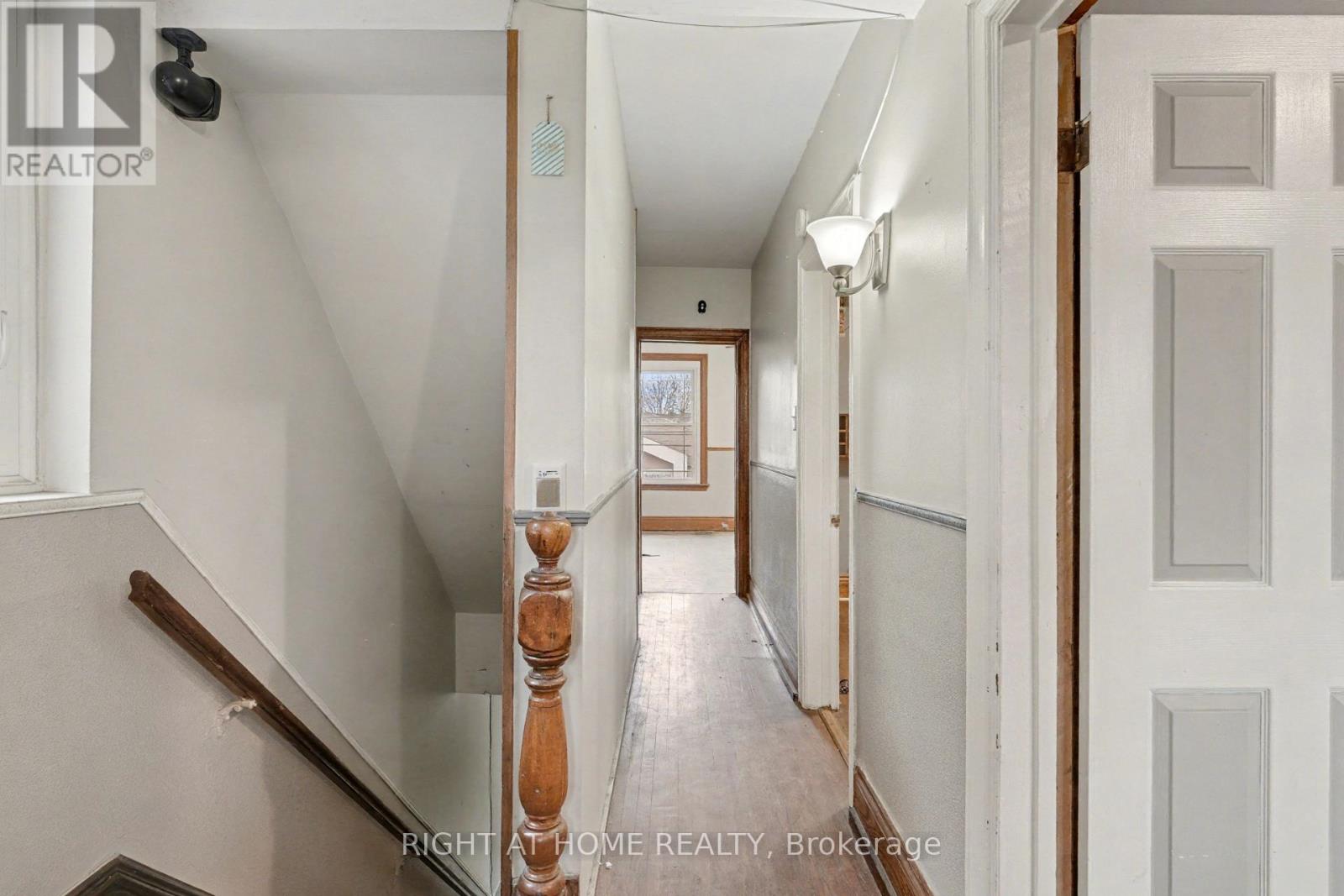 522 Cannon Street E, Hamilton, Ontario  L8L 2E8 - Photo 14 - X12735148