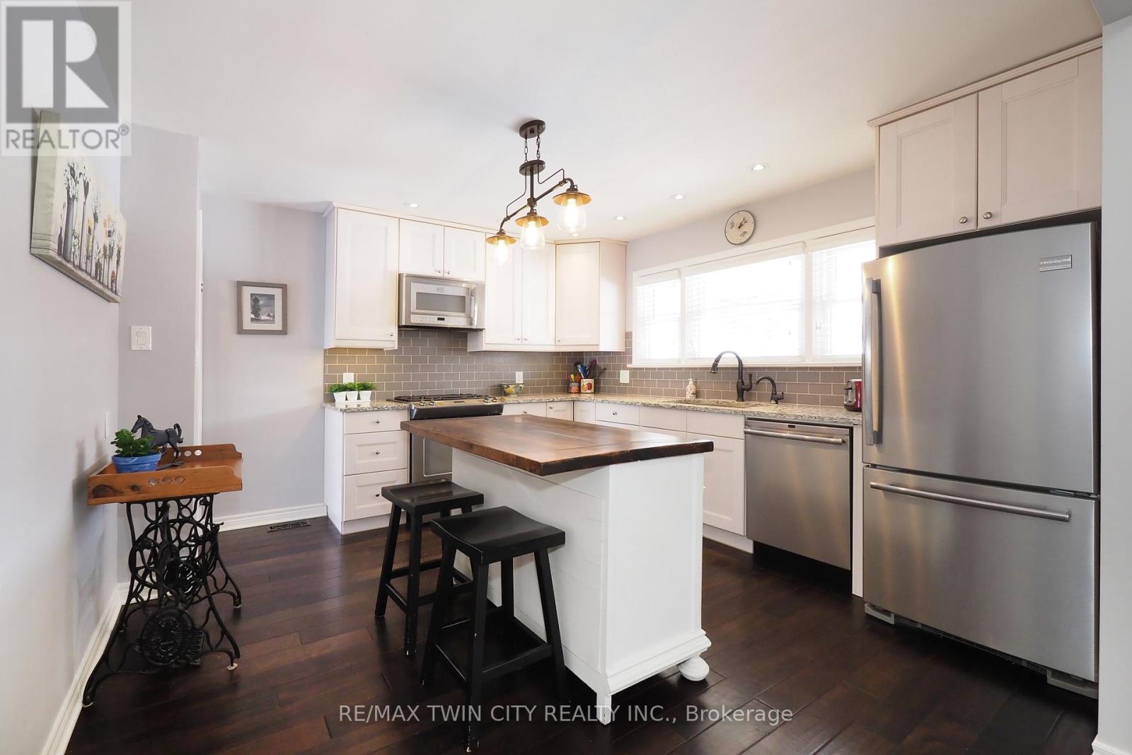 204 Rodney Street, Waterloo, Ontario  N2J 1G5 - Photo 12 - X12735206