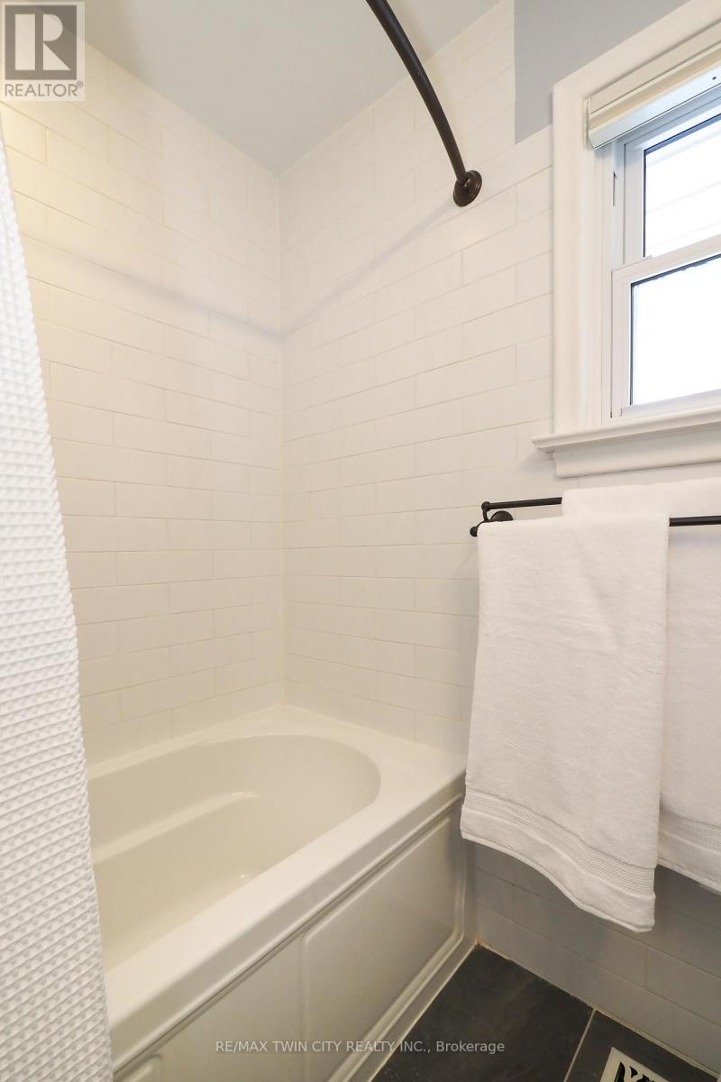 204 Rodney Street, Waterloo, Ontario  N2J 1G5 - Photo 26 - X12735206