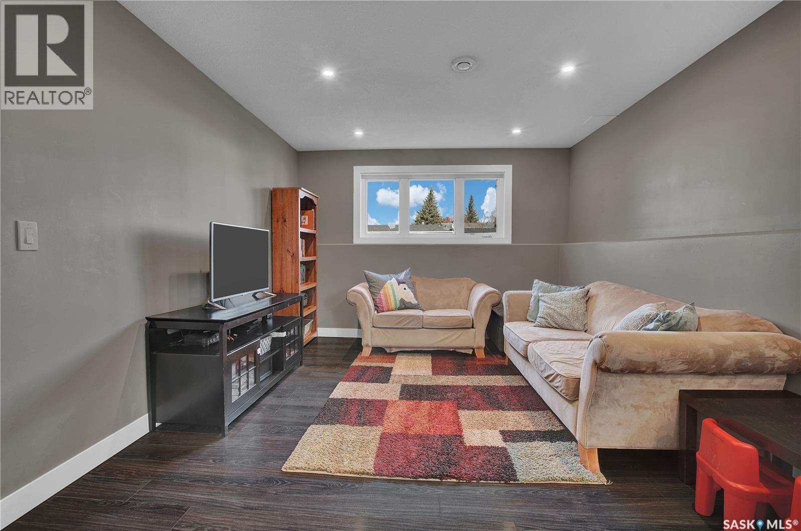 214 4th Street, Hague, Saskatchewan  S0K 1X0 - Photo 18 - SK027473