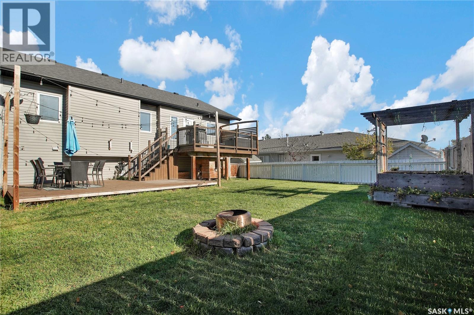 214 4th Street, Hague, Saskatchewan  S0K 1X0 - Photo 30 - SK027473