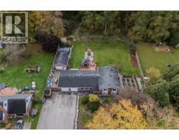2104 GOVERNORS Road, Hamilton, Ontario