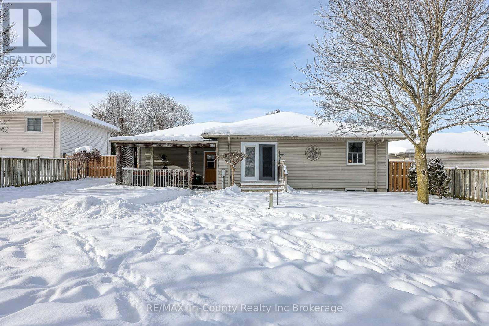 24 Lorraine Avenue, Tillsonburg, Ontario  N4G 4V3 - Photo 7 - X12735516