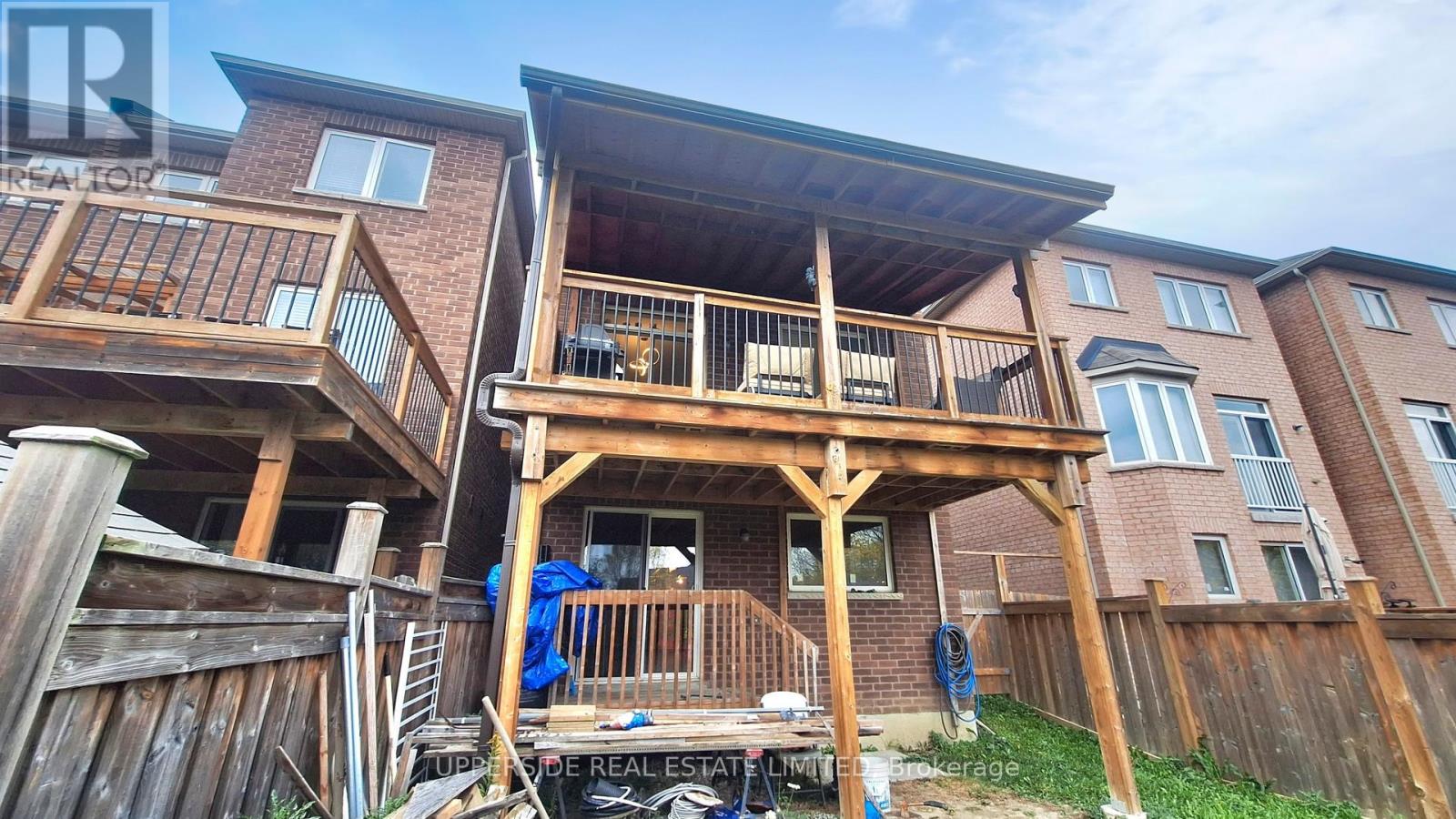 125 Walter Sinclair Court, Richmond Hill, Ontario  L4E 0X4 - Photo 4 - N12475872